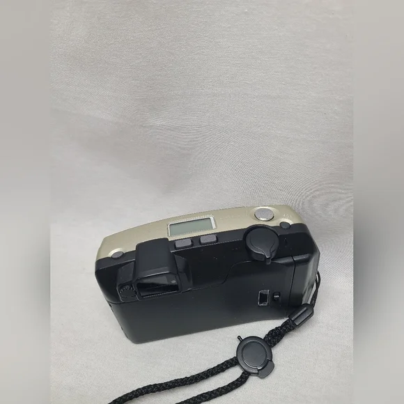 Pentax Espio 105 G Gold Point & Shoot 35mm Film Camera - Picture 3 of 6